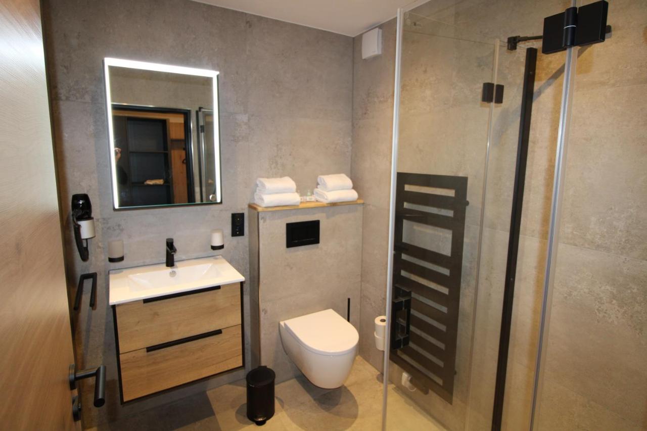 Der Hirsch Hotel Моншау Экстерьер фото