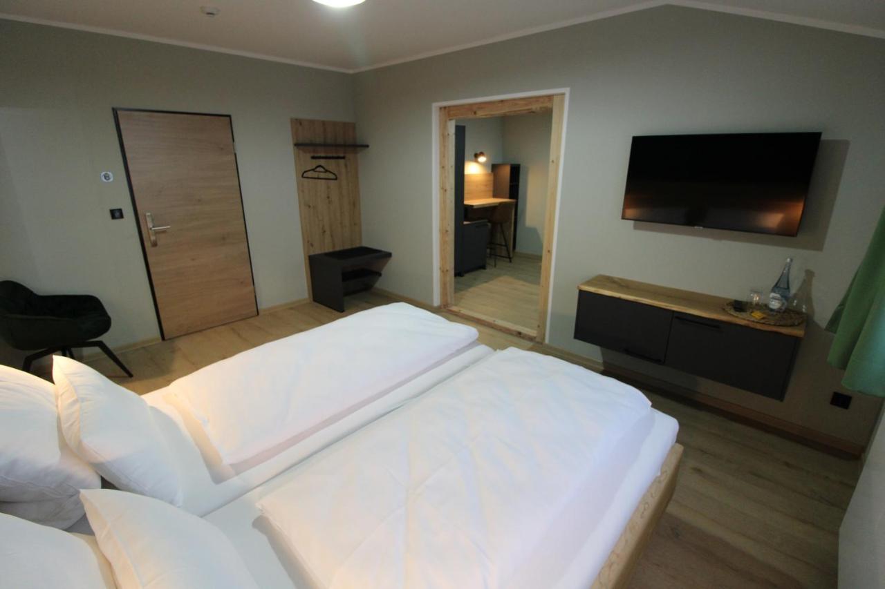 Der Hirsch Hotel Моншау Экстерьер фото