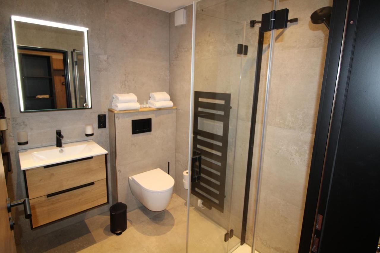 Der Hirsch Hotel Моншау Экстерьер фото