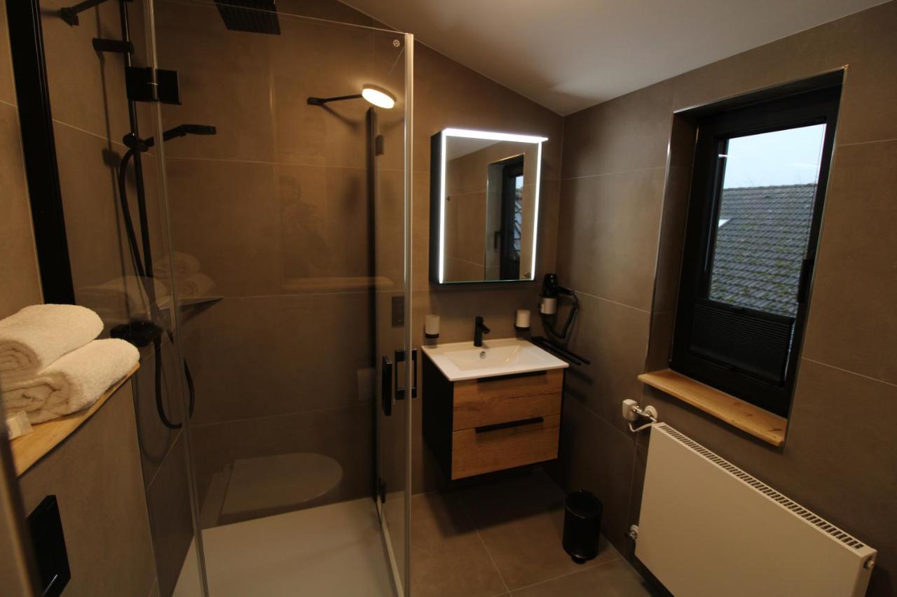 Der Hirsch Hotel Моншау Экстерьер фото