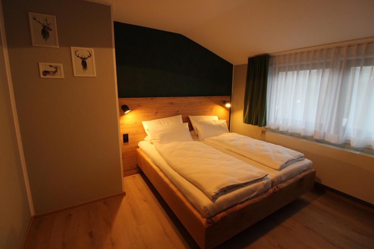 Der Hirsch Hotel Моншау Экстерьер фото