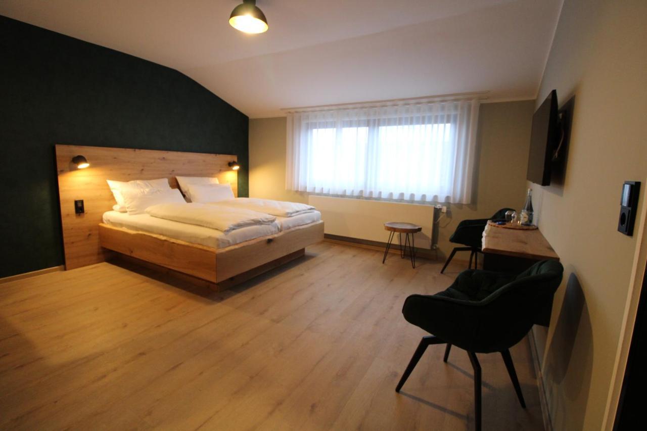 Der Hirsch Hotel Моншау Экстерьер фото