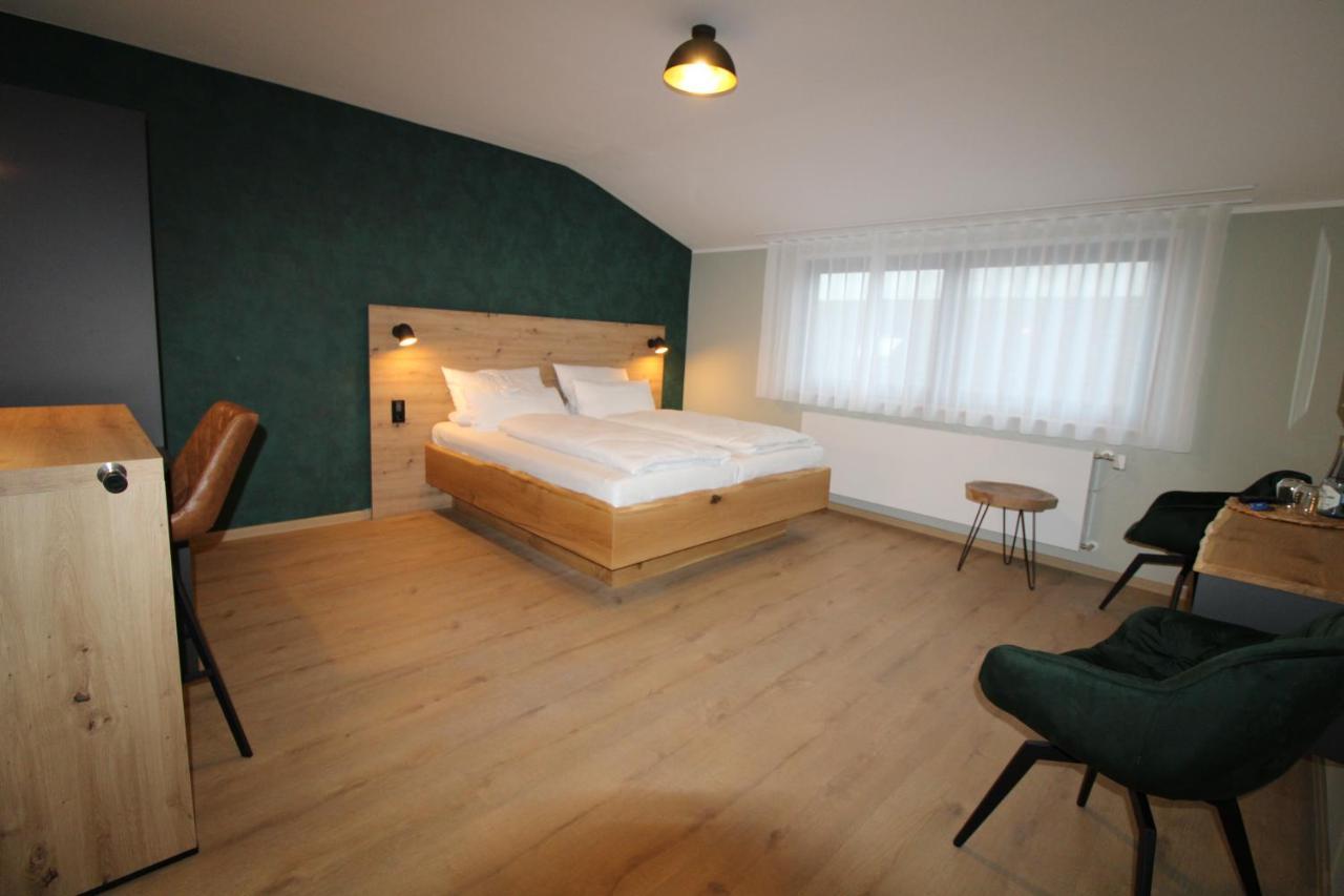 Der Hirsch Hotel Моншау Экстерьер фото