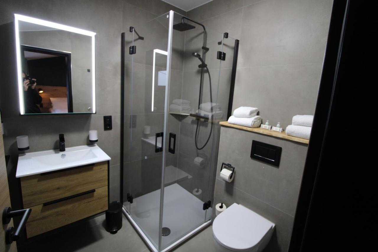 Der Hirsch Hotel Моншау Экстерьер фото