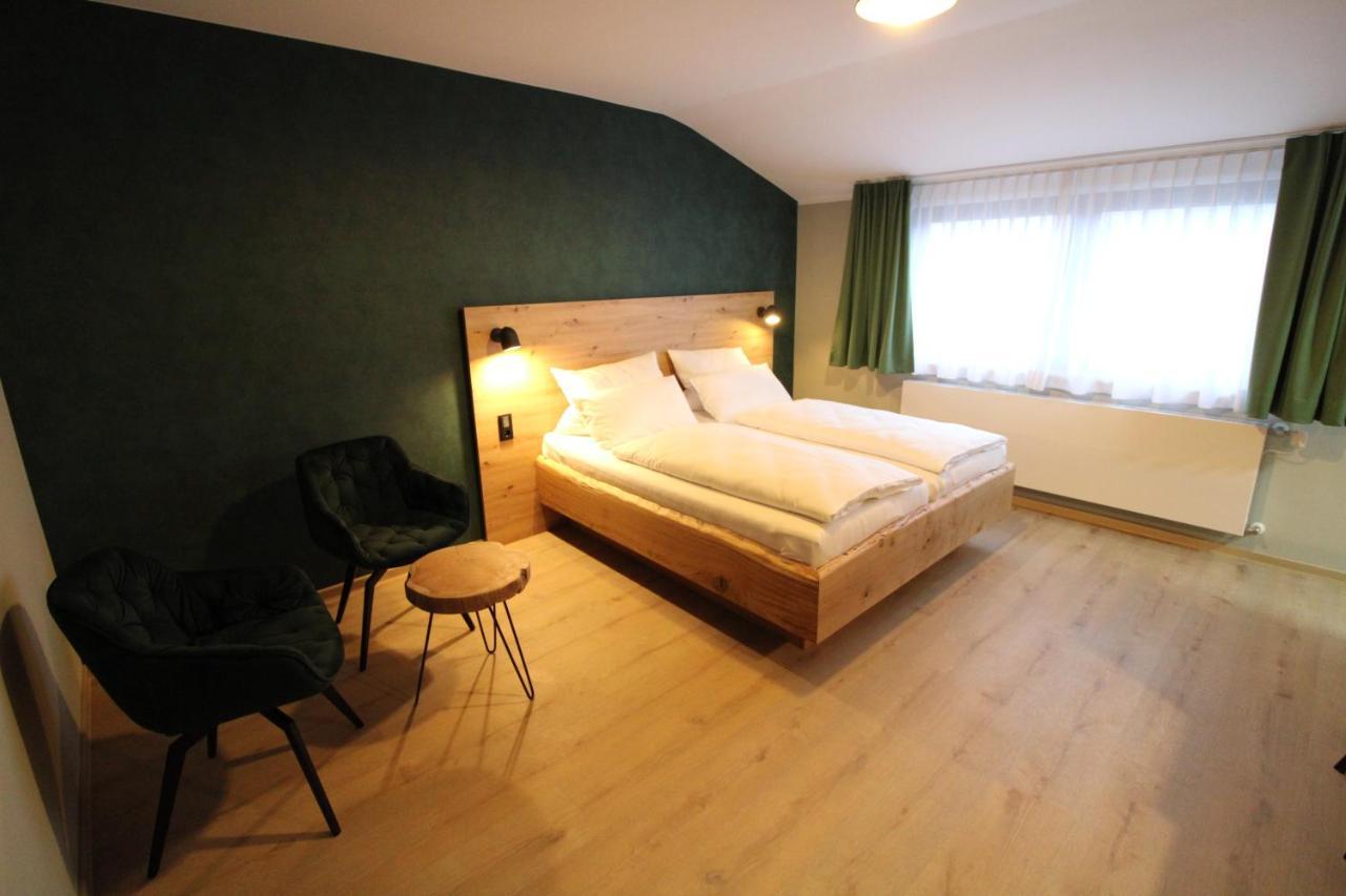 Der Hirsch Hotel Моншау Экстерьер фото
